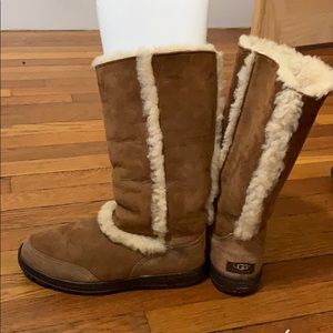 Ugg Sundance II chestnut